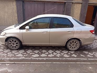 на фита: Honda Fit Aria: 2003 г., 1.3 л, Вариатор, Бензин, Седан — 5