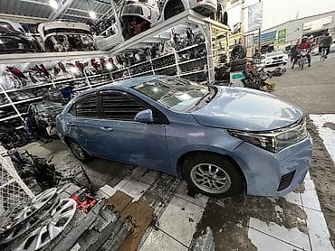 coroll: Toyota Corolla. 2014г. - 2018г. Запчасти (разбор) По кузову — 4