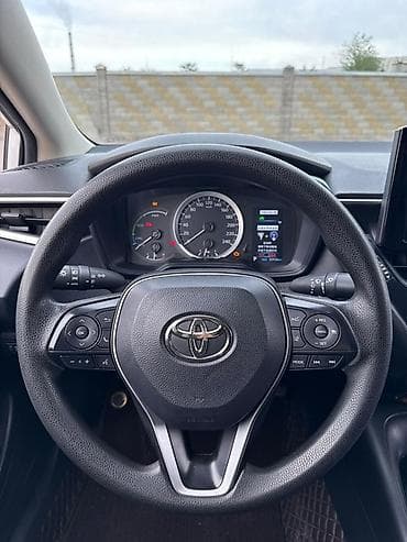 Продажа авто: Toyota Corolla: 2023 г., 1.8 л, Вариатор, Гибрид, Седан — 6