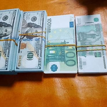 Набор сувенирных купюр Описание: - Пачки банкнот с дизайном 100 USD