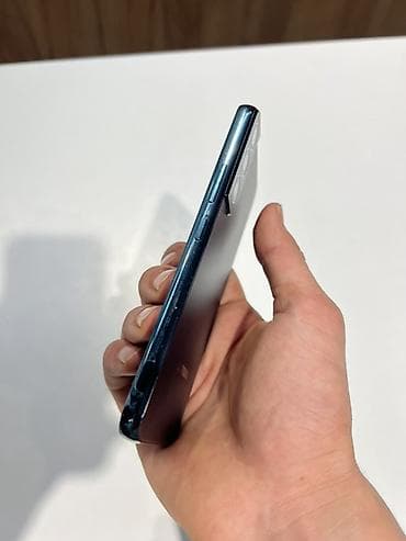 samsung 03: Samsung Galaxy S22, цвет - Синий — 2