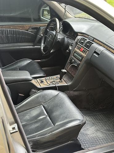 авто подборщик: Mercedes-Benz E-Class: 1998 г., 4.3 л, Автомат, Бензин, Седан — 6