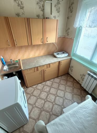 меняю с моей доплатой: 1 комната, 32 м², 104 серия, 1 этаж — 1