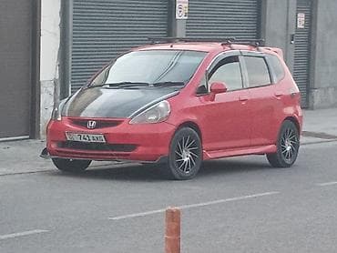 Honda Fit: 2002 г., Хэтчбэк