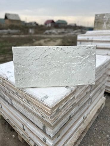 Облицовочная плитка из натурального камня (светлый мраморный оттенок) at lalafo.kg Облицовочная плитка из натурального камня (светлый мраморный оттенок)