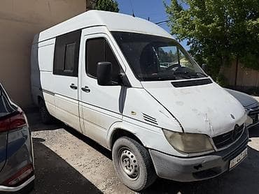 доставка камаз: Легкий грузовик, Mercedes-Benz — 1