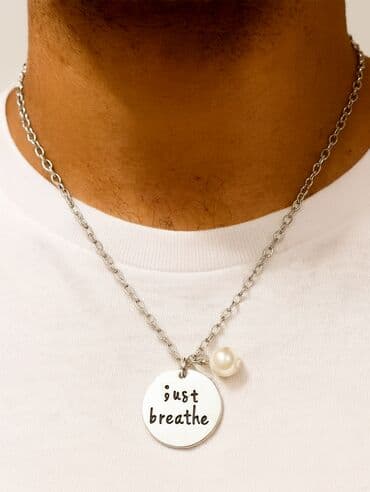 эксклюзивные свадебные пригласительные: ✨ Мужское колье Ц с кулоном “Just Breathe” ✨ Стильный и — 1