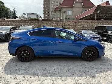 chevrole: Chevrolet Volt: 2017 г., 1.5 л, Автомат, Гибрид, Седан — 4