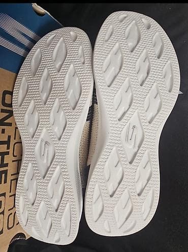 кат обувь: Продаю новые сникерсы Skechers 10 us, 40 eur, 27 см стелька. Шикарные! — 6
