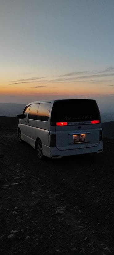 бампер машины: Nissan Elgrand: 2006 г., 3.5 л, Автомат, Газ, Минивэн — 6