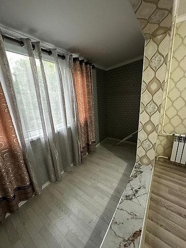 сдаю квартиру в микрорайонах: 2 комнаты, 44 м², 104 серия, 4 этаж, Евроремонт — 6