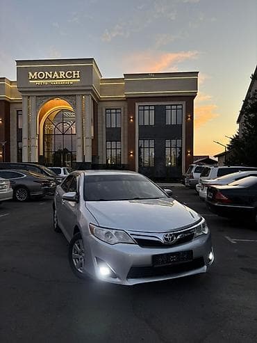 Toyota Camry: 2013 г., 2.5 л, Автомат, Бензин, Седан