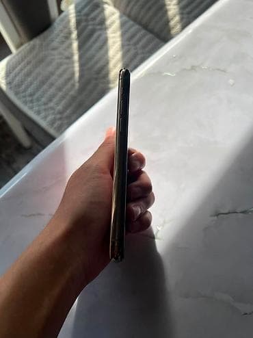pro: IPhone 11 Pro, Б/у, 256 ГБ, Золотой, Защитное стекло, Чехол, 100 % — 2