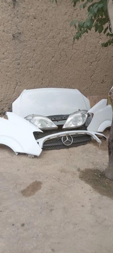 Кузов бортовой Mercedes-Benz, 2011 г., Б/у, Оригинал at lalafo.kg Кузов бортовой Mercedes-Benz, 2011 г., Б/у, Оригинал