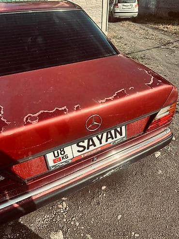 Транспорт: Mercedes-Benz E-Class: 1992 г., Бензин, Седан — 1