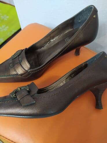 фирменная обувь из италии: Классические туфли в отличном состоянии, производство Испания,кожа — 7