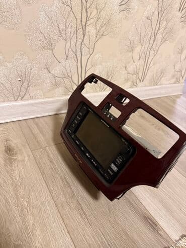 сколько стоят электронные часы: Торпедо Toyota 2001 г., Б/у, Оригинал, Япония — 3