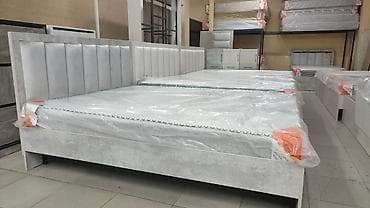 Кровать двуспальная с высоким мягким изголовьем - Современный дизайн — 1