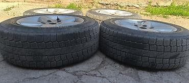 Комплект из 4 колес в сборе: зимние шины на литых дисках 5.114.3тойота at lalafo.kg Комплект из 4 колес в сборе: зимние шины на литых дисках 5.114.3тойота