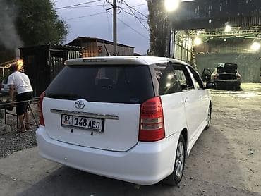 виша: Toyota WISH: 2003 г., Автомат, Бензин, Минивэн — 4