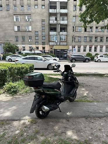 кофр: Макси-скутер Yamaha, 150 куб. см, Бензин, Б/у — 4