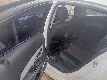 l9 авто: Chevrolet Cruze: 2012 г., 1.6 л, Автомат, Бензин, Седан — 8