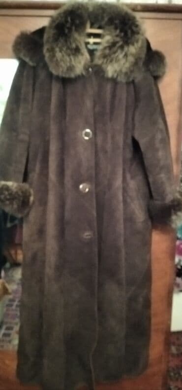 цвет бежевый: Дублёнка в новом состояние с натуральным мехом 54-56 раз за 2000сом — 1