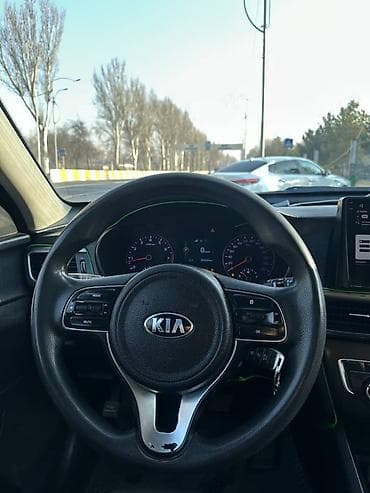 бампер е53: Kia K5: 2017 г., 2 л, Автомат, Газ, Седан — 8