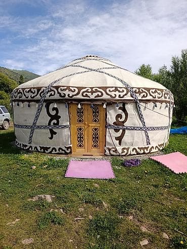 Боз үй эс алууга - Диаметр: примерно 5–6 м (вместимость 6–10 человек