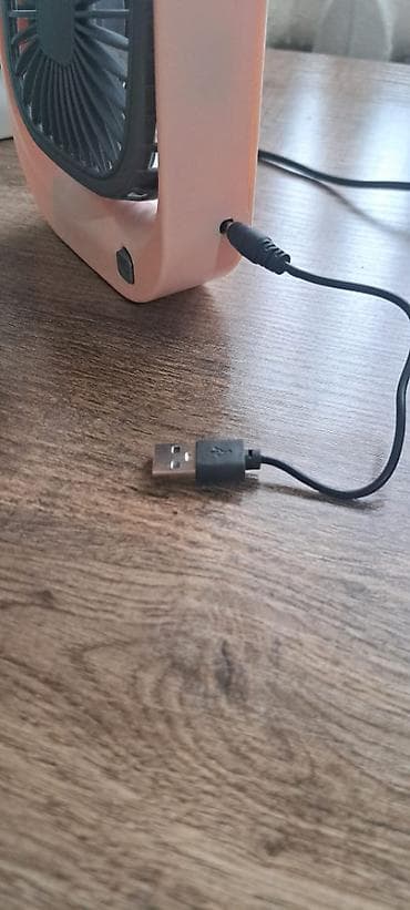 блок кондиционера: Компактный настольный вентилятор с USB-питанием - Форм-фактор — 6