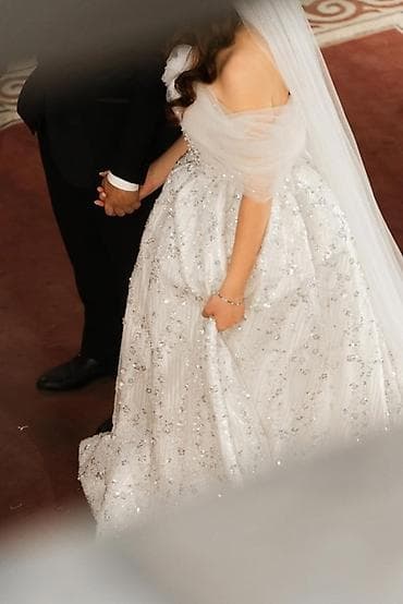 Свадебные аксессуары: Свадебное платье, Без кольца, Б/у — 1