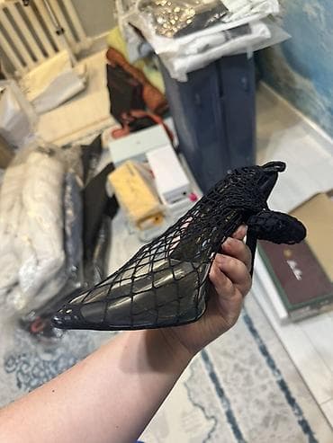 обувь мюли: ОТДАМ бесплатно НИ РАЗУ НЕ НОСИЛА Бежевые мюли на каблуке - Модель — 5