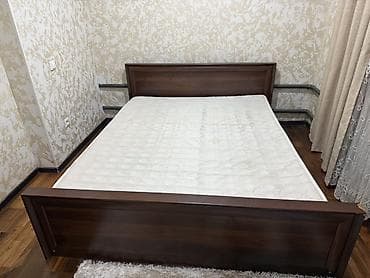 продаю двухспальная кровать: Двуспальная кровать, С матрасом, длина - 200 см — 1