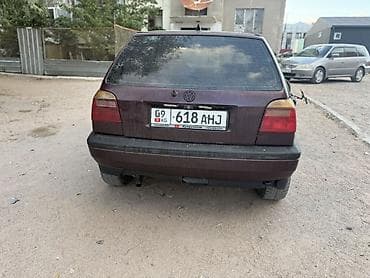 camry 2020: Volkswagen Golf: 1993 г., Механика, Хэтчбэк — 6