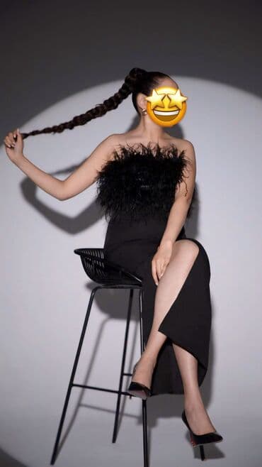 где можно купить красивое платье: Вечернее платье, Коктейльное, Длинная модель, Без рукавов, Перья, Открытая спина, M — 4