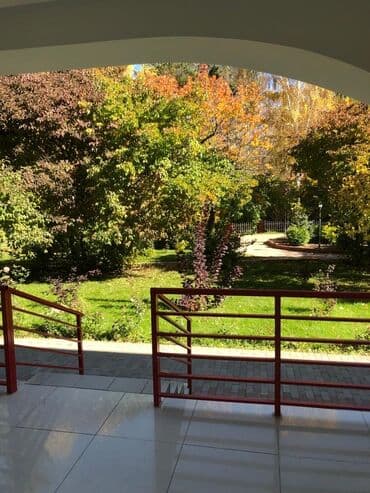 комнаты на иссык куле: Батир, Р | Радуга West, Кош-Көл, Балдар аянтчасы, Унаа токтотуучу жай, унаа туруучу жай, Коргоодогу аймак — 6