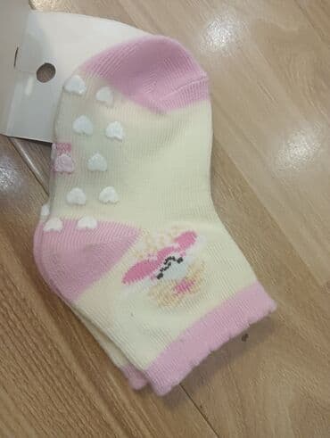детский домашний тапочки: Продам детские носочки «РОЗА», кремово-розового цвета. На подошве — 3