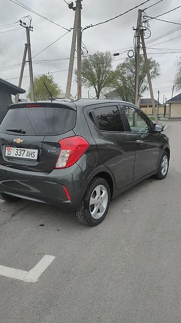su 7: Chevrolet Spark: 2017 г., 1 л, Вариатор, Бензин, Хэтчбэк — 4