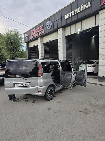 Продажа авто: Toyota Funcargo: 2003 г., Механика, Бензин, Минивэн — 1