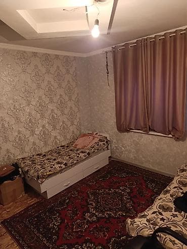 4: 🏡 **Дом в Бишкеке (ж/м Ак-Жар)** ✨ 4 комнаты | 74 м² 🌿 Участок: 4 — 3