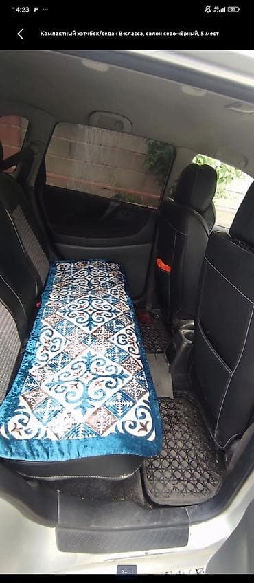 бишкек авто машина: Компактный хэтчбек/седан B‑класса, 5 мест. Серебристый цвет кузова — 6