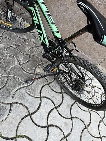 велик лаукс: Горный велосипед Laux (рама с надписью LAUX), размер колес около 26" — 2