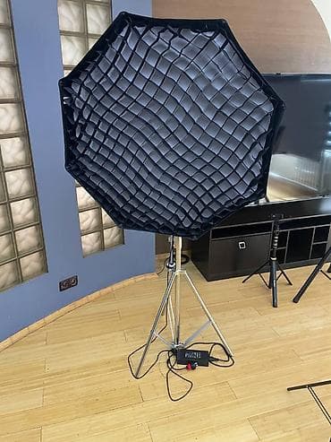 apple studio display: Осветительный комплект для фото/видео: - LED‑моноблок Amaran 300c — 1