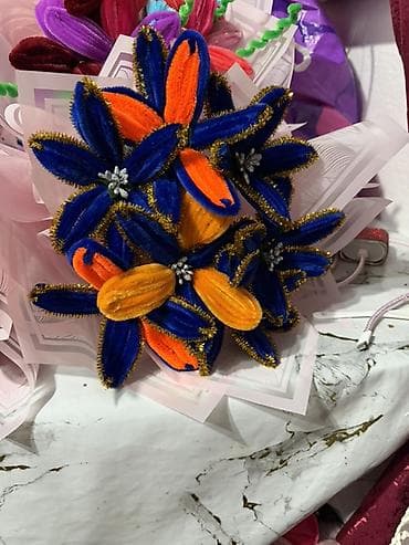 горшки для цветов: Яркие декоративные букеты из мягких плюшевых «проволочных» цветов. - — 4