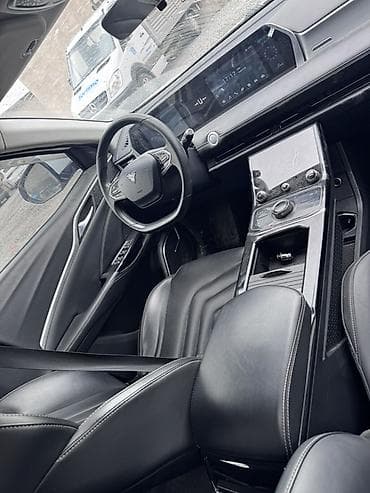 tesla pi: Электромобиль Neta U (Pro) — современный кроссовер на электротяге — 8