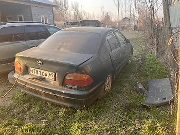 ремонт надо: Toyota Avensis: 2002 г., 2 л, Ручные, Бензин, Седан — 5