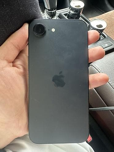 a 11: IPhone 16e, Б/у — 3