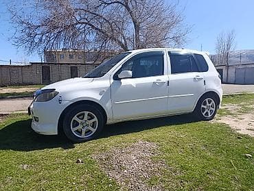 Mazda Demio: 2003 г., 1.5 л, Автомат, Бензин, Хэтчбэк