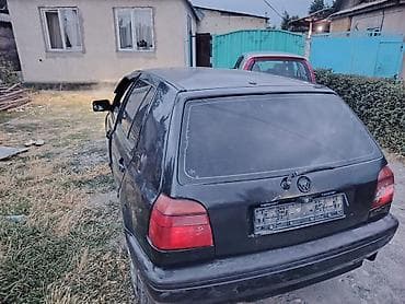 Volkswagen Golf: 1993 г., Механика, Бензин, Хэтчбэк — 4
