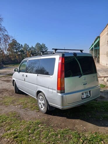 крыло на сапок: Honda Stepwgn: 2001 г., 2 л, Автомат, Бензиновая, Минивэн — 6